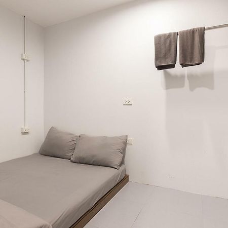 Minimal House Patong (Adults Only) Hostel Exterior photo
