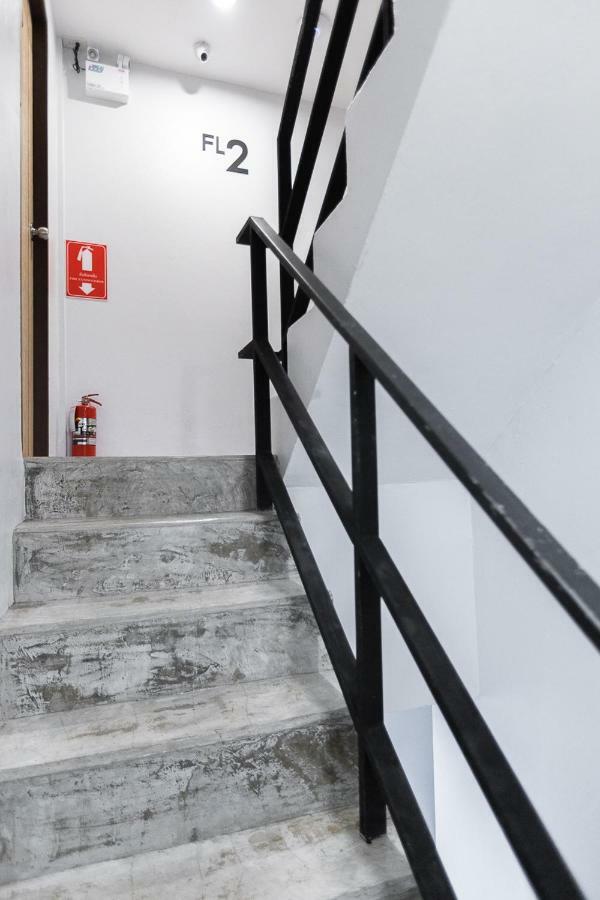 Minimal House Patong (Adults Only) Hostel Exterior photo