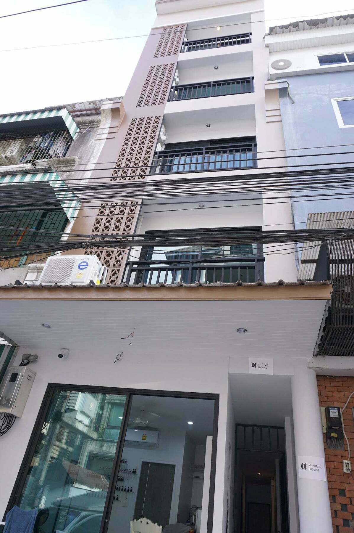 Minimal House Patong (Adults Only) Hostel Exterior photo